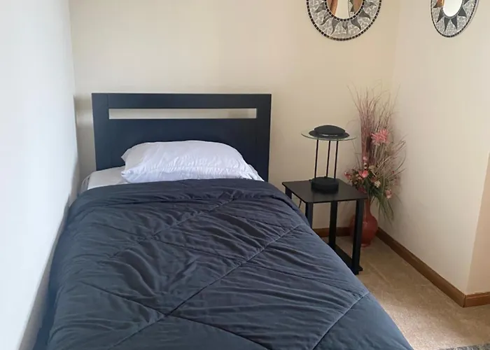 3br * Niles