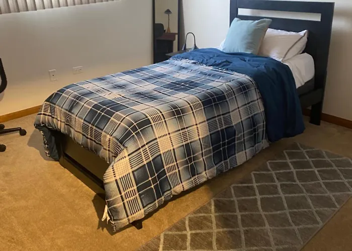 3br * Niles